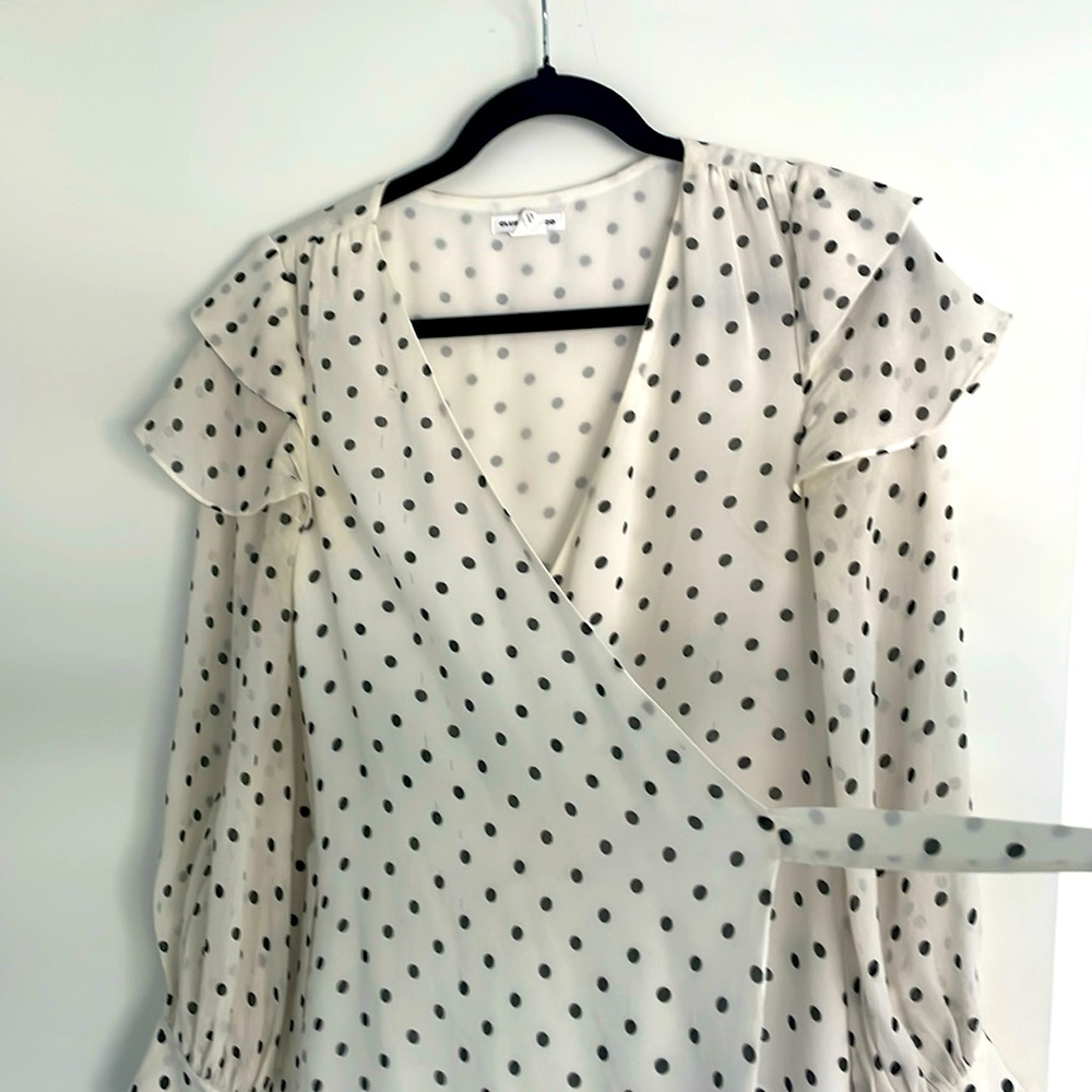 100% silk blouse, Club Monaco | extra small